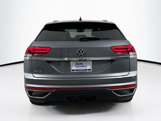 Photo of 2022 Platinum Gray Metallic Volkswagen Atlas Cross Sport