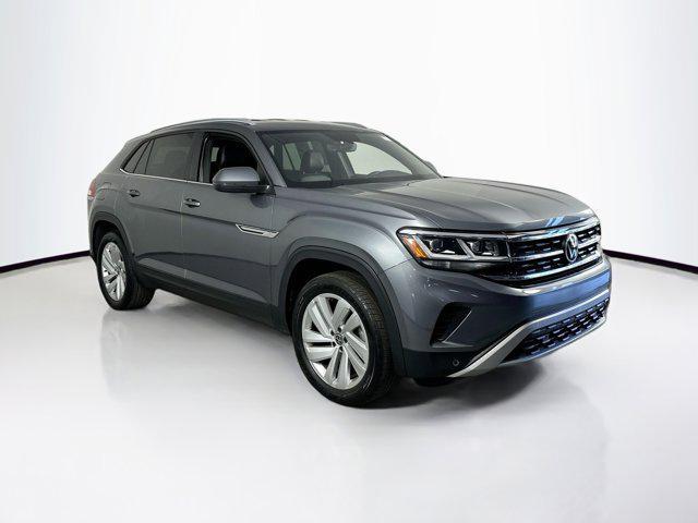 Photo of 2022 Platinum Gray Metallic Volkswagen Atlas Cross Sport