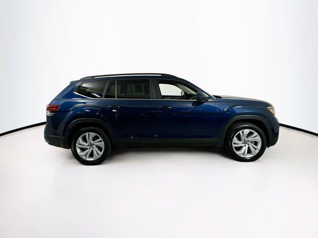 Photo of 2022 Tourmaline Blue Metallic Volkswagen Atlas