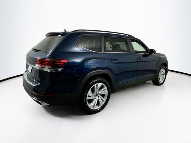 Photo of 2022 Tourmaline Blue Metallic Volkswagen Atlas