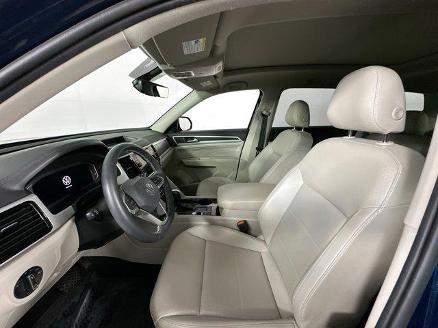 Photo of 2022 Tourmaline Blue Metallic Volkswagen Atlas