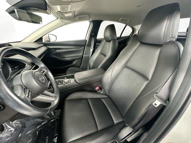 Photo of 2020 Snowflake White Pearl Mica Mazda Mazda3