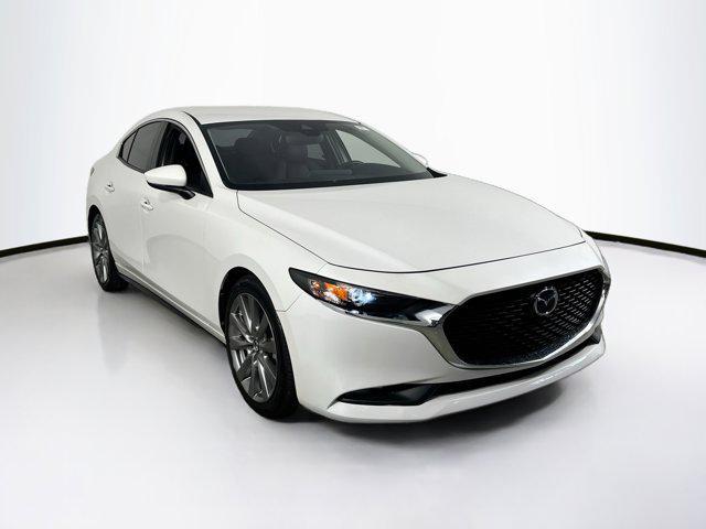 Photo of 2020 Snowflake White Pearl Mica Mazda Mazda3