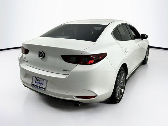 Photo of 2020 Snowflake White Pearl Mica Mazda Mazda3