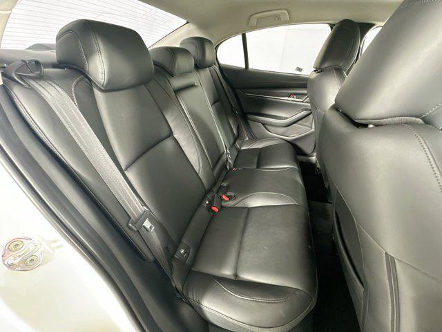 Photo of 2020 Snowflake White Pearl Mica Mazda Mazda3