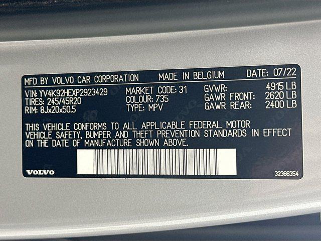 Photo of 2023 Silver Dawn Metallic Volvo XC40