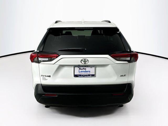 Photo of 2023 Ice Cap Toyota RAV4