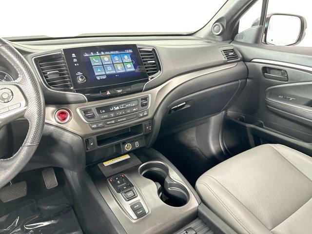 Photo of 2022 Platinum White Pearl Honda Passport
