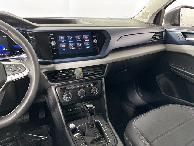 Photo of 2022 Platinum Gray Metallic Volkswagen Taos