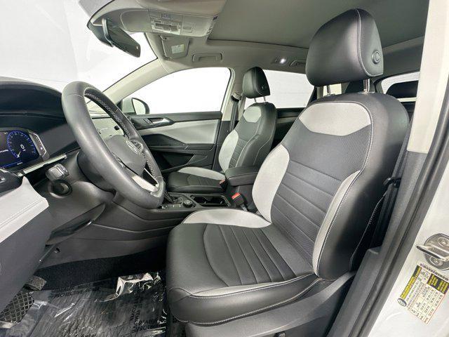 Photo of 2022 Pure White Volkswagen Taos
