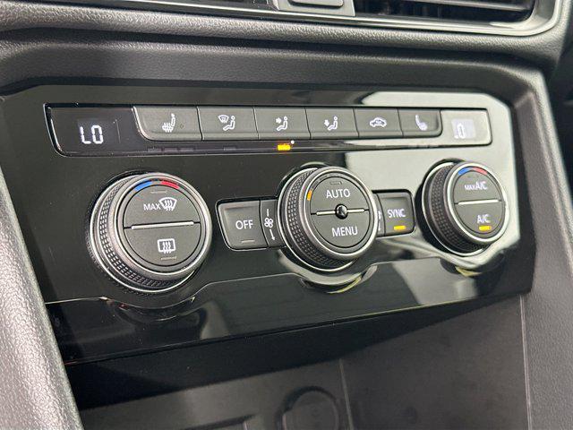 Photo of 2022 Pure White Volkswagen Taos