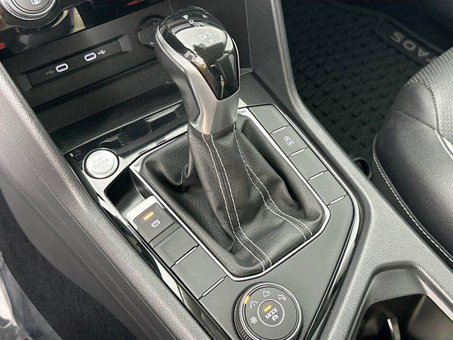 Photo of 2022 Pure White Volkswagen Taos