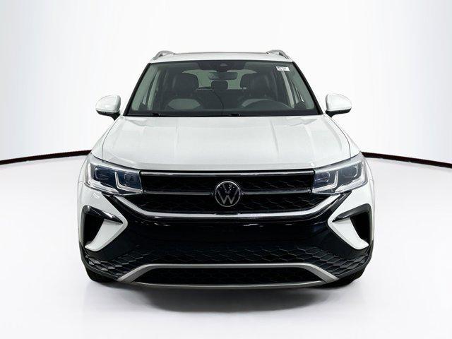 Photo of 2022 Pure White Volkswagen Taos