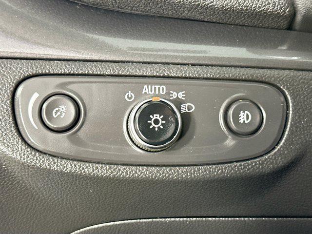 Photo of 2018 Coastal Blue Metallic Buick Encore