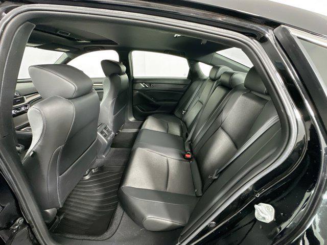 Photo of 2022 Crystal Black Pearl Honda Accord