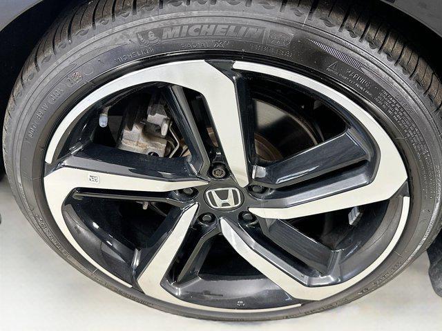 Photo of 2022 Crystal Black Pearl Honda Accord