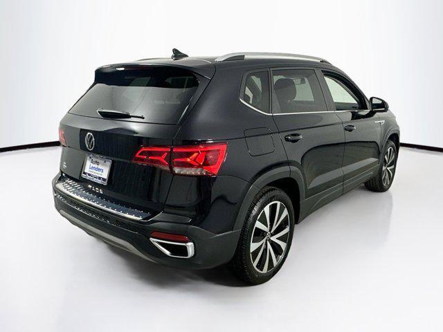 Photo of 2022 Deep Black Pearl Volkswagen Taos