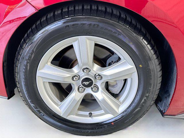 Photo of 2017 Red Ford Mustang