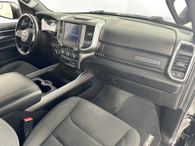 Photo of 2022 Diamond Black Crystal Pearlcoat RAM 1500