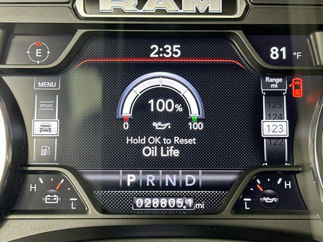 Photo of 2022 Diamond Black Crystal Pearlcoat RAM 1500