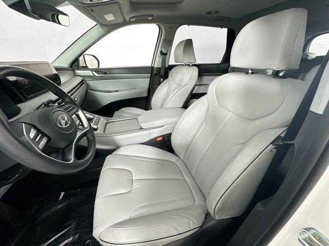 Photo of 2023 Hyper White Hyundai PALISADE