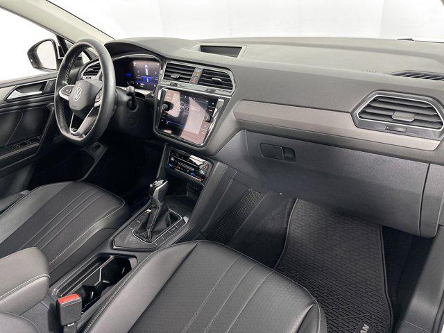 Photo of 2022 Pure White Volkswagen Tiguan