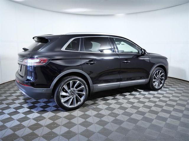 Photo of 2022 Infinite Black Metallic Clearcoat Lincoln Nautilus