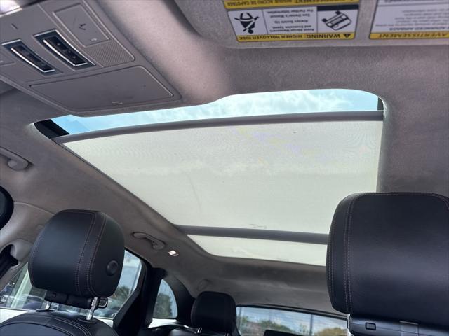 Photo of 2019 Black Jaguar F-PACE