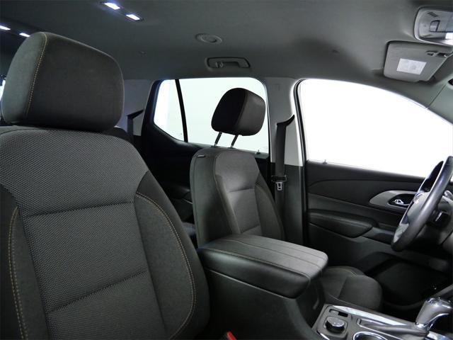 Photo of 2019 Graphite Metallic Chevrolet Traverse