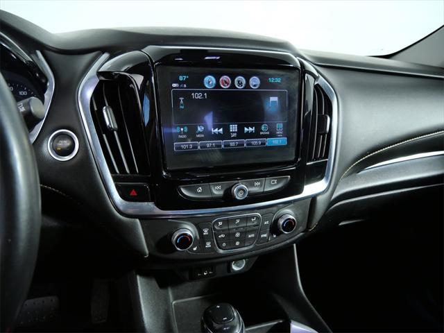 Photo of 2019 Graphite Metallic Chevrolet Traverse
