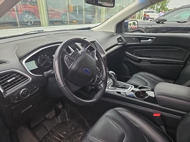 Photo of 2016 KONA BLUE METALLIC Ford Edge