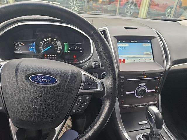 Photo of 2016 KONA BLUE METALLIC Ford Edge