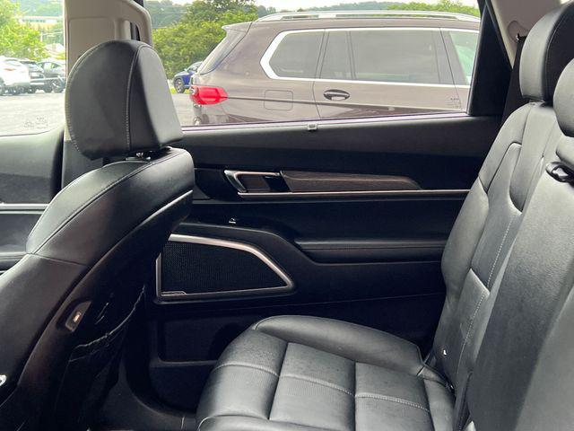 Photo of 2022 Ebony Black Kia Telluride