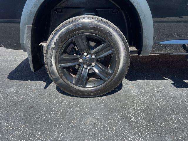 Photo of 2022 Diamond Black Crystal Pearlcoat RAM 1500 Classic