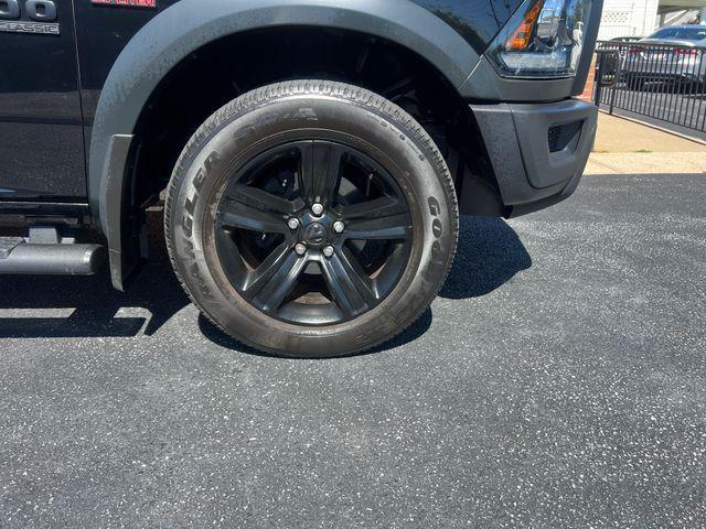 Photo of 2022 Diamond Black Crystal Pearlcoat RAM 1500 Classic
