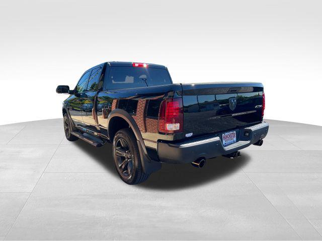 Photo of 2022 Diamond Black Crystal Pearlcoat RAM 1500 Classic