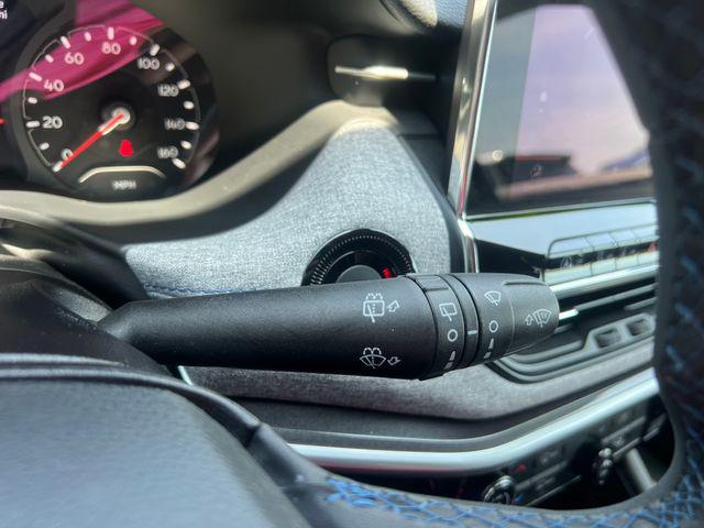 Photo of 2022 Velvet Red Pearlcoat Jeep Compass