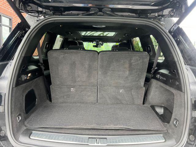 Photo of 2021 Diamond Black Crystal Pearlcoat Jeep Grand Cherokee L