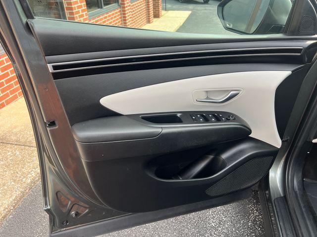 Photo of 2022 Amazon Gray Hyundai TUCSON