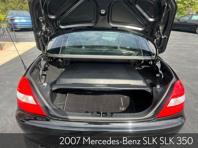 Photo of 2007 Black Mercedes-Benz SLK-Class