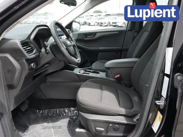 Photo of 2023 Agate Black Metallic Ford Escape