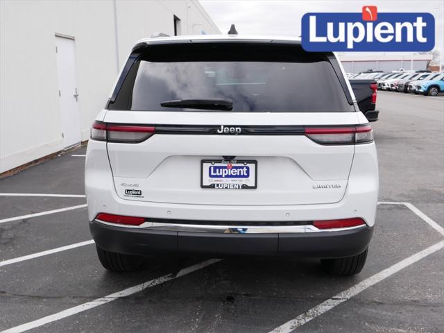 Photo of 2023 Bright White Clearcoat Jeep Grand Cherokee