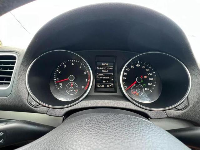 Photo of 2012 Gray Volkswagen Golf