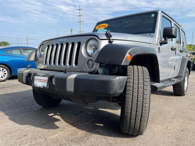 Photo of 2014 Silver Jeep Wrangler Unlimited