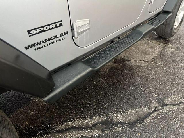 Photo of 2014 Silver Jeep Wrangler Unlimited