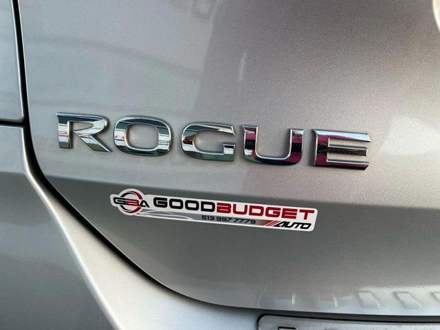 Photo of 2020 Silver Nissan Rogue