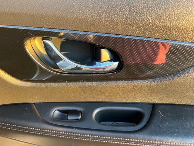 Photo of 2020 Silver Nissan Rogue