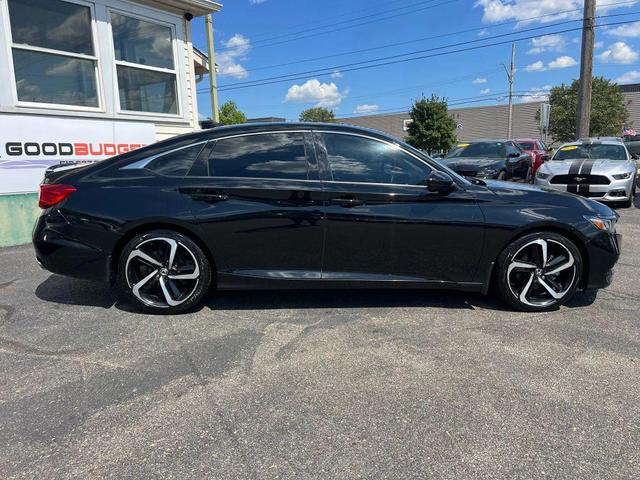 Photo of 2018 Black Honda Accord