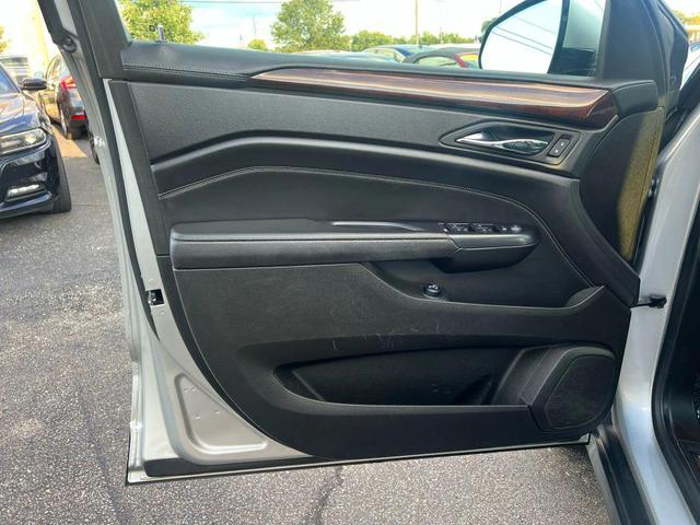 Photo of 2013 Silver Cadillac SRX