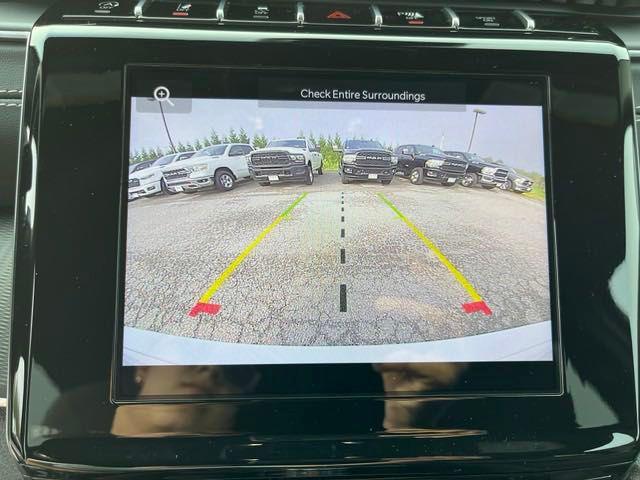Photo of 2025 Bright White Clearcoat Jeep Grand Cherokee